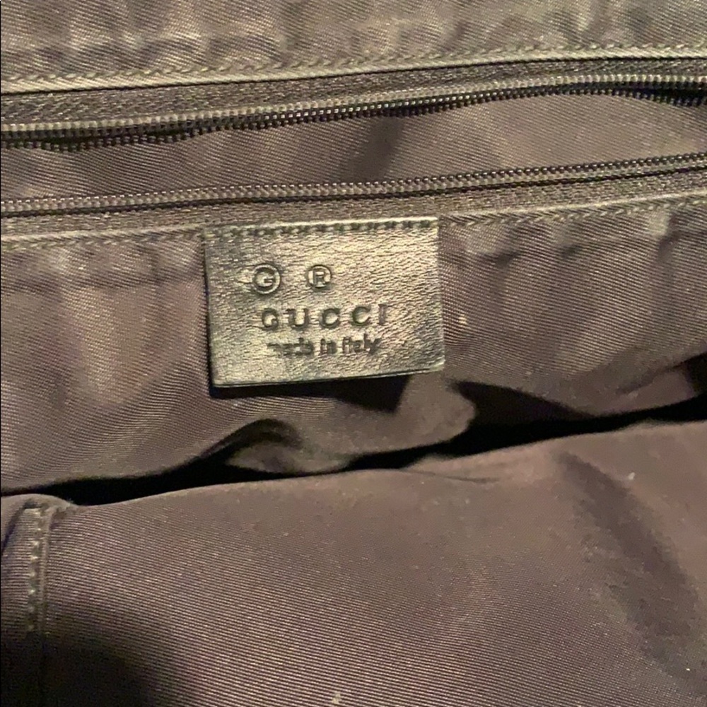 Authentic Gucci bag !! - Picture 2 of 11